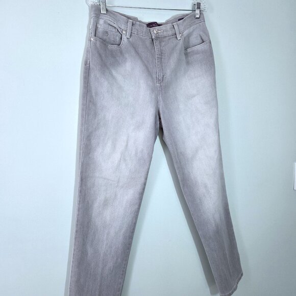 NWOT Gloria Vanderbilt Amanda Gray Straight Leg Jeans Size 14 - Picture 1 of 3